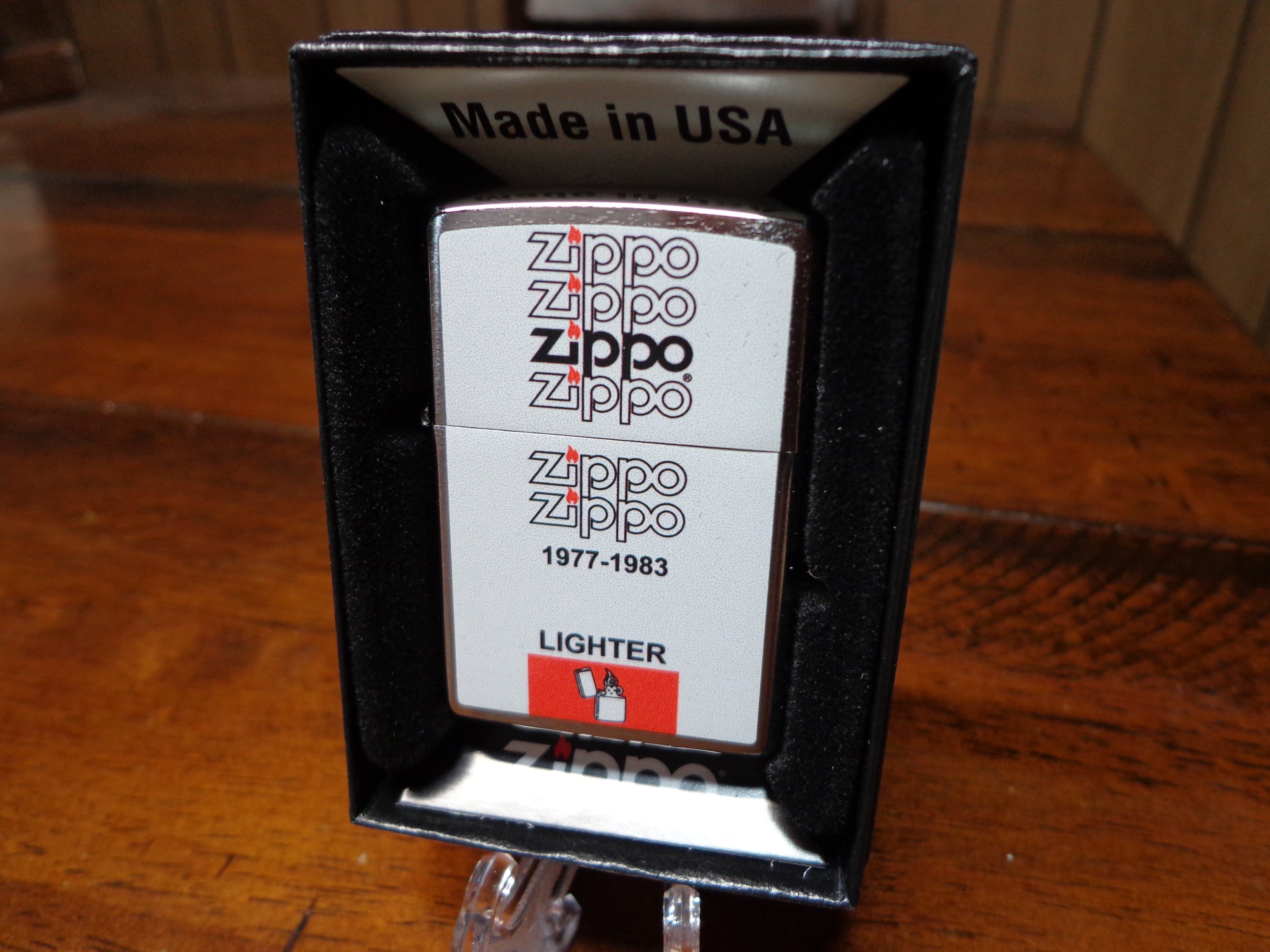 ZIPPO 1977-1983 BOX DESIGN ZIPPO LIGHTER - Widowmakerslighters